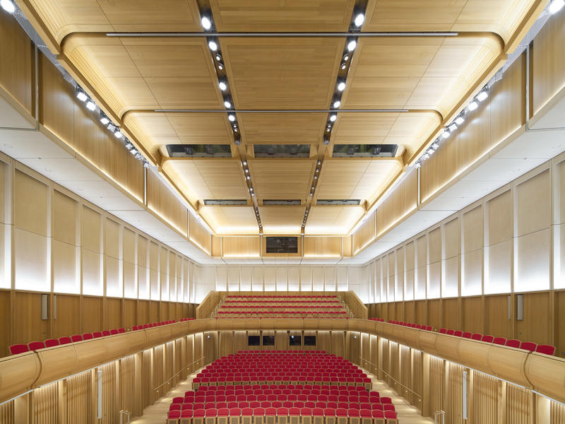 5 view of the sohmen concert hall stephen a schwarzman centre for the humanities university of oxford photograph c hufton crow