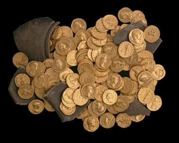 hoard of roman gold coins